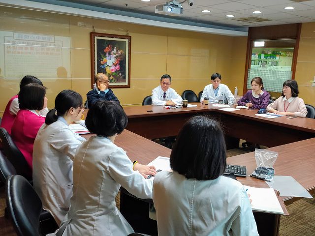 1月22日成立新興傳染病應變小組，因應2019新冠肺炎(COVID-19)疫情